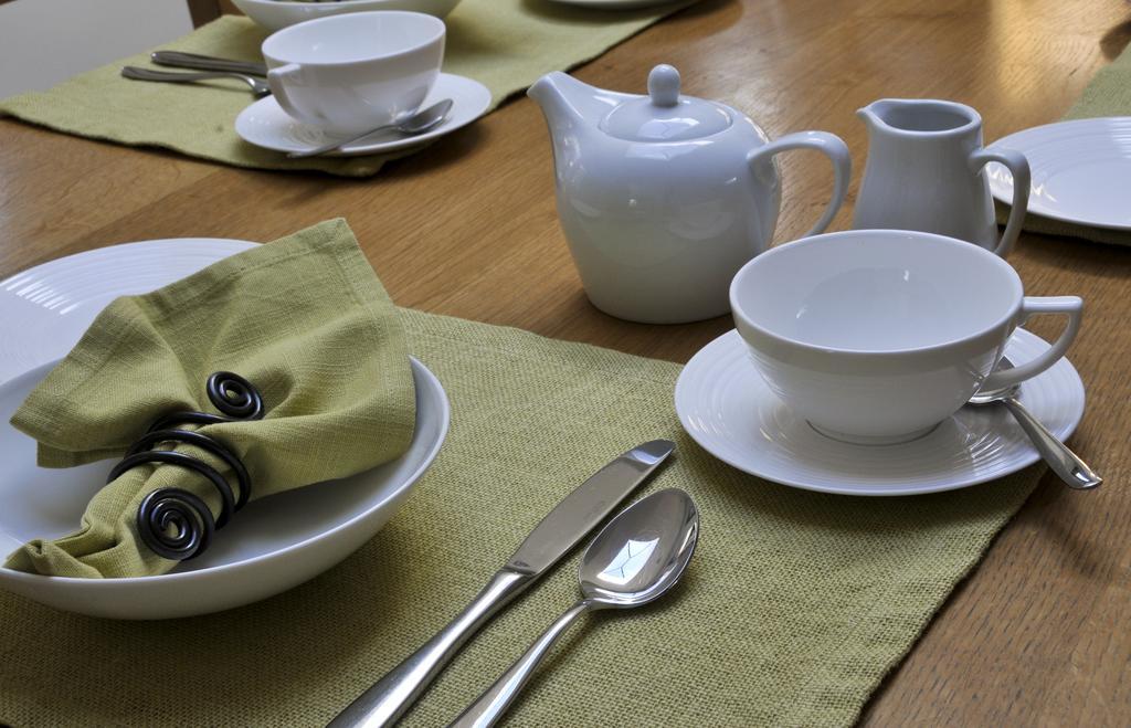 Brigstock ザ スワローズ レスト ベッド&ブレックファースト Bed & Breakfast エクステリア 写真